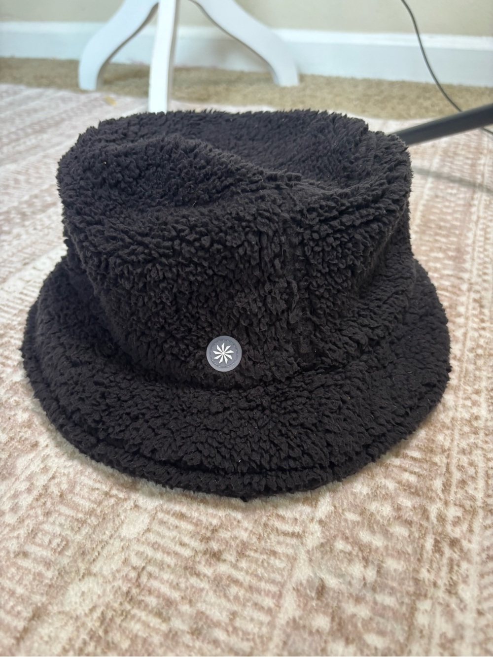 Athleta Girl "Snowed In" Sherpa Bucket Hat in black Cozy